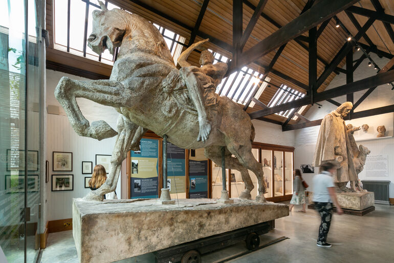 Physical Energy surrounded by the interpretation for the Fragmented Legacy exhibition